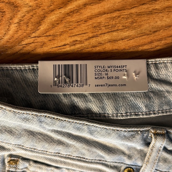 Women’s Seven7 Slim Fit Weekend Jeans - Picture 7 of 10